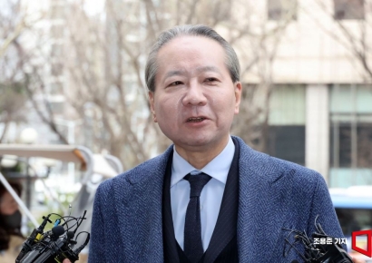 "빵은 3시간 기다리면서 진료대기는 의사 탓?"…의협 전 간부 비판