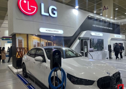 [르포]"문제는 가격?"…LG전자 EV 충전기 직접 살펴보니