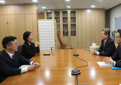 이강덕 시장, 포항이 글로벌 혁신특구 최적지 … 중기부 장관 면담