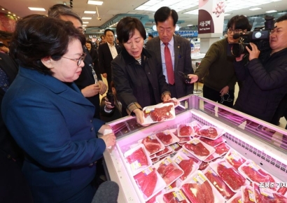 젖소 마리당 173만원 벌었고 한우는 142만원 손해 봤다