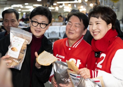 이재명 살던 성남 아파트 찾아간 한동훈…"이 시간 이재명은 재판받고 있어"