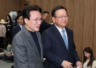 민주당 총선 선대위 출범…이재명·이해찬·김부겸 3인 상임선대위원장