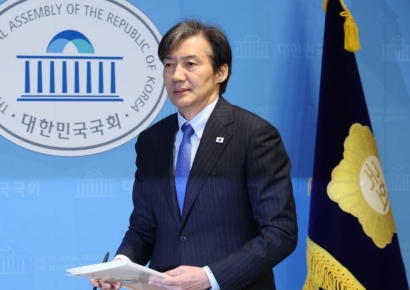 조국 "尹정권 종식하려 비례 출마…한동훈 특검법 발의"