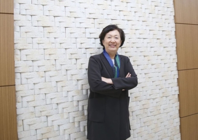 "시니어 비즈니스도 디지털 접목해야 성공"[이슈 인터뷰]