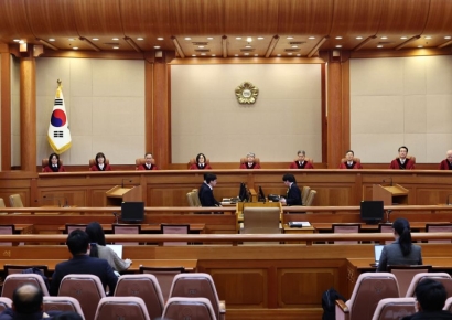 헌재, 이진숙 방통위원장 가처분 신청 인용…심판정족수 7명 조항 효력정지