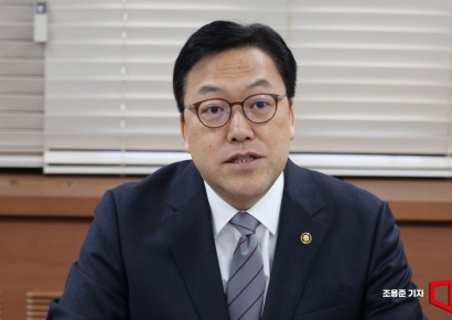 [포토] 고용 관련 발언하는 김병환 기재부1차관