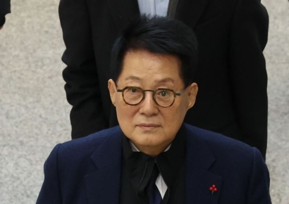 민주 공천 받은 박지원 "살다보니 윤석열 대통령 칭찬도…"