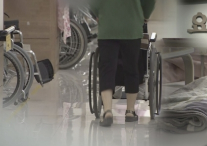 [돌봄노동 그림자]"서로가 서로의 가해자"…학대 악순환 고리 끊으려면
