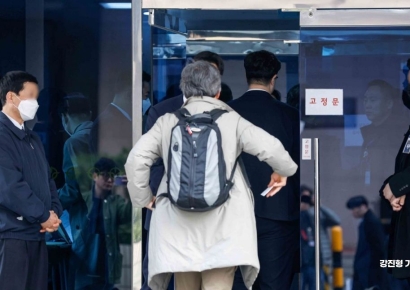 [포토] 삼엄한 경비 속 고려아연 주주총회