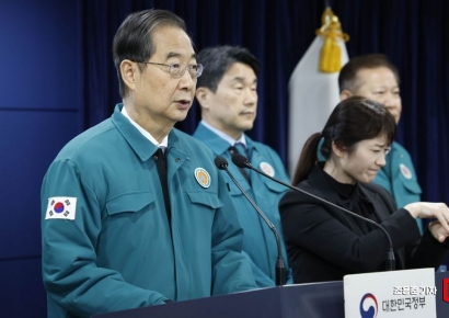"2027년까지 국립의대 교수 1000명 확충"…정부, 의대 증원 계획 발표(종합)