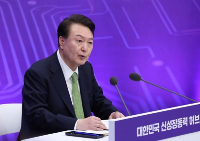 尹대통령 "의료계·사회 각계와 더 긴밀히 소통…총선 관리 만전"