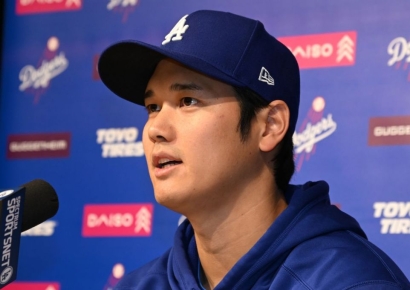 "도박 중독·빚 몰랐다" 오타니 회견에 日 들썩…미즈하라 질타