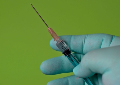 "목근육 마비에 침도 못삼켜"…보톡스 맞은 미국 여성, 부작용에 호된 고생