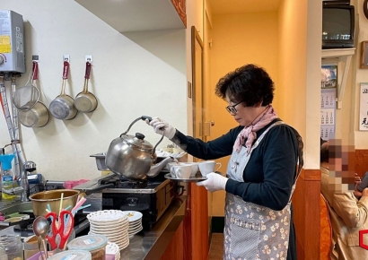 [을지로터리]40년째 첫차 출근 을지다방 사장이 전한 '을지로' 의미