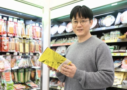 [내사람]“일본이 한국 편의점 따라한다”…편의점 사랑한 홍보맨 