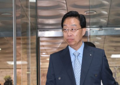 '7억대 금품수수 의혹' 전준경 前민주연구원 부원장 구속영장 기각