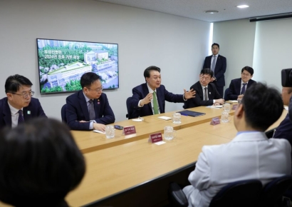 尹 "의료개혁, 디테일에서 승부…뭘 지원해야할지 말해달라"