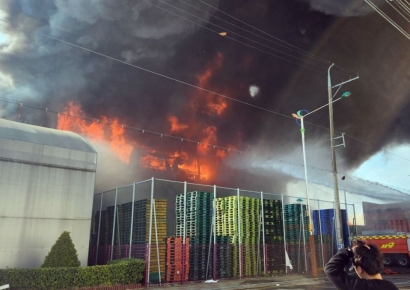 인천 석남동 화재 피해 확산…헬기 5대 투입해 진화중