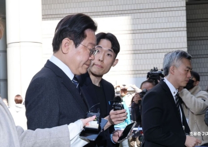 [포토] 법정 향하는 이재명 대표