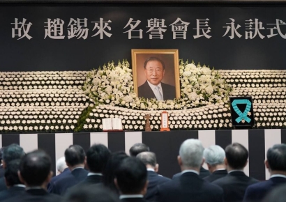 '형제의 난' 차남에게도 상속 물려줘라…조석래 회장 '부성애'