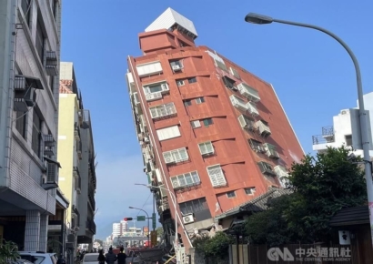 대만 당국 "강진 사망자 9명으로 늘어…821명 부상" 