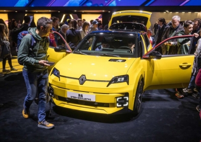 부르마 몰던 차, 전기모델 국내 들어온다…르노 신차라인 살펴보니