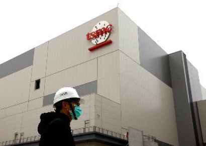 TSMC "설비 80% 이상 복구…신공장 공사도 재개"