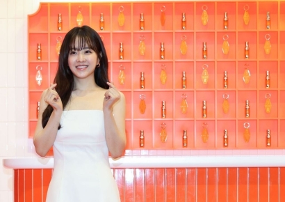 [포토] ' 설화수 팝업스토에서 인삼 헤리티지 체험해요~'