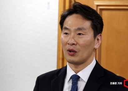 이복현 “대내외 불안요인, 감내가능…현장 꼼꼼히 살필것”