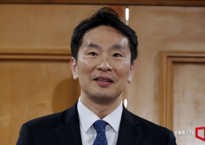 민주 "이복현 금감원장, 이원모 반도체 주식 이해충돌도 조사해야"