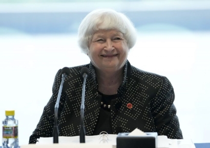 옐런 美재무장관, 中총리 만나 "과잉생산 억제 필요"