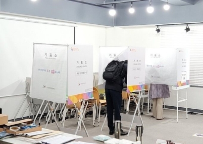 22대 총선 사전투표, 전남 유권자 10명 중 4명 투표장 찾았다