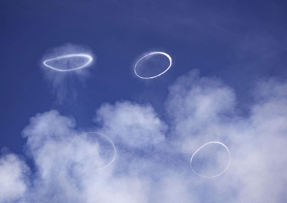 하늘에 뜬 UFO? 여신의 반지?…희귀한 伊화산 '가스 도넛'
