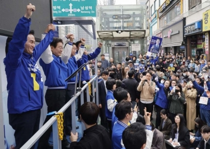 [포토] 이재명, '동작을' 8번째 화력 집중…'서울 판세 바로미터'