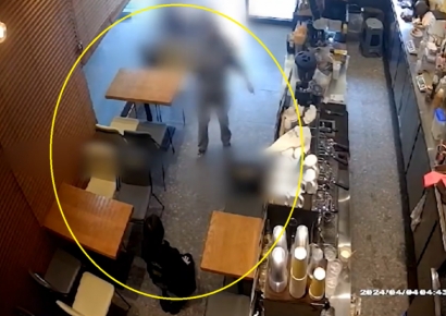 "이 동네서 살아남을 것 같냐"…빨대 안 왔다고 점주 무릎 꿇린 손님