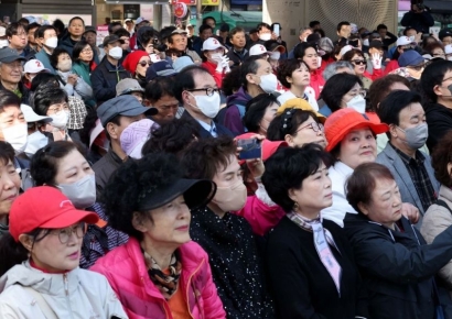 [포토] 22대 총선 D-1, 유권자의 선택은?