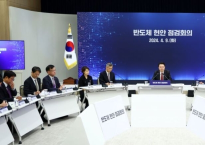 [뉴스속 용어]韓 AI 3대 강국 이끌 무기 ‘sLLM’