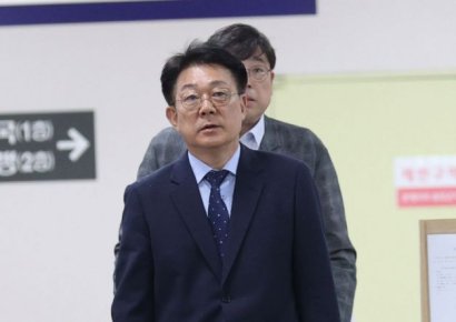 '민주당 돈봉투 의혹' 허종식·임종성 등 첫 재판…혐의 부인