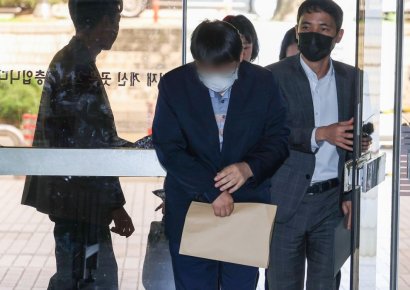'뇌물 수수' LH 감리 심사위원 1명 구속…나머지 2명은 기각