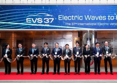 [포토] 제37회 세계 전기자동차 학술대회 개막