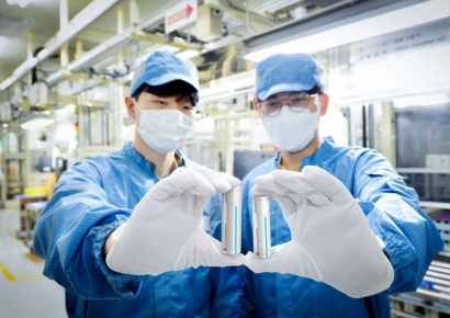 LG엔솔, 원통형 배터리 또 계약…테슬라·벤츠 이어 美리비안까지