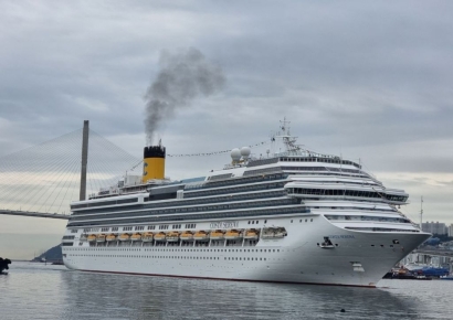 "경제 위기인데 공무원이 초호화여행…용납할 수 없어" 부통령 해고한 '이 나라'