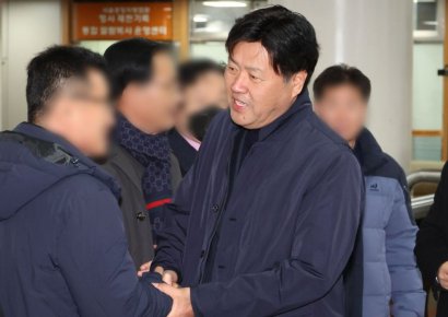 ‘이재명 측근’ 김용, 항소심서 보석 석방…법정구속 160일만