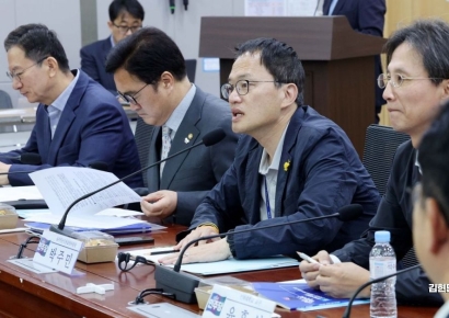 [포토] 인사말 하는 박주민 을지로위원장