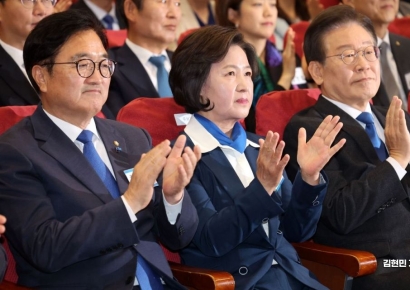 [포토] 박수치는 우원식-추미애-이재명