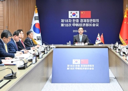 한중 경제장관 화상회의…中 "최 부총리, 곧 중국 초청"