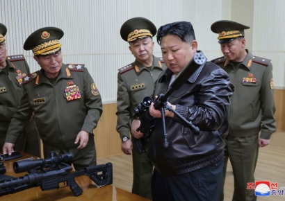 "北김정은, 바이든 곤란하게 해 트럼프 집권 생각할수도"