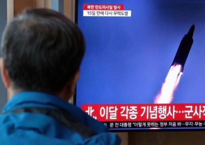 軍, 북한 군사정찰위성 발사준비 정황 포착…이르면 내주 발사 가능