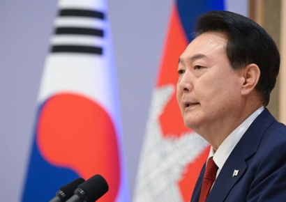 尹, 행군중 쓰러져 위중했던 최재혁 중사 회복 소식에 "마음 깊이 격려"