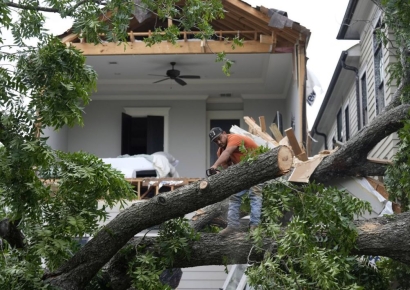 '시속 170㎞' 강풍 불어닥친 美 텍사스…최소 7명 사망